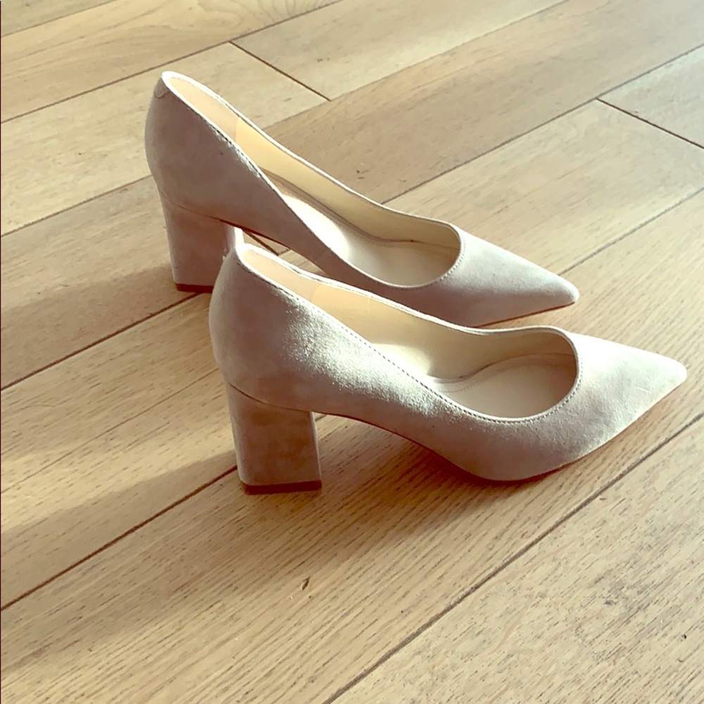 Marc Fisher size 6 heels